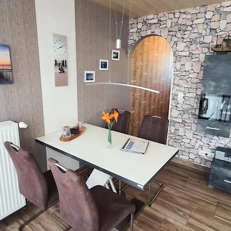Holiday home Haeuschen In Taddigshoern