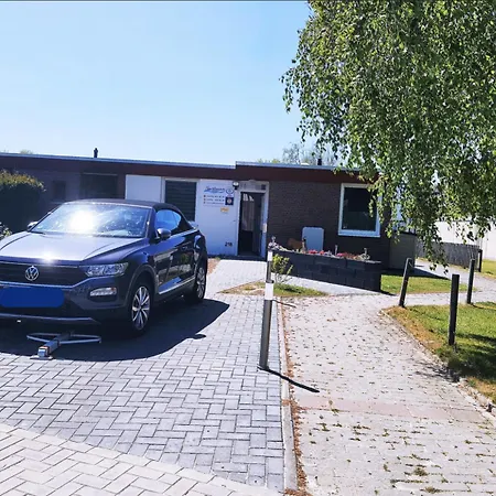 Haeuschen In Taddigshoern