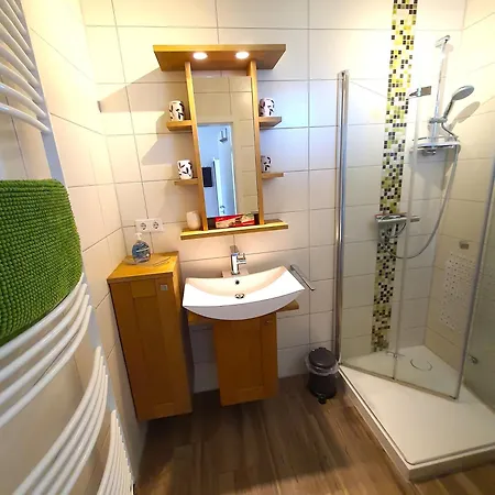 Haeuschen In Taddigshoern Bensersiel