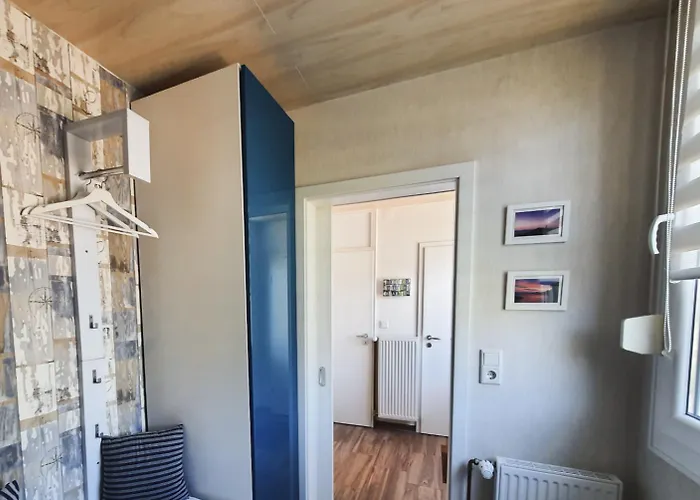 Haeuschen In Taddigshoern *